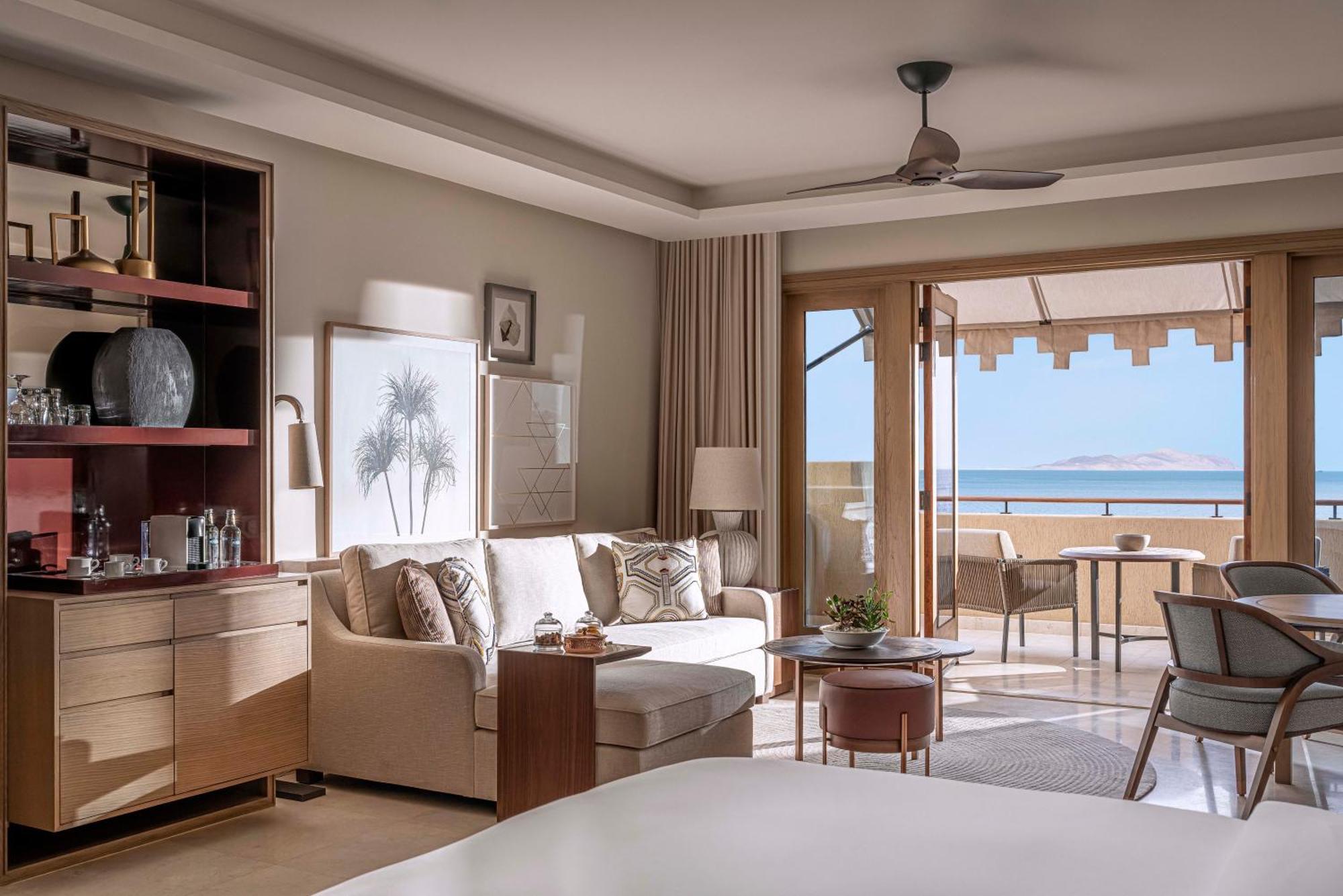 Four Seasons Resort Sharm El Sheikh Exterior photo A suite at the resort